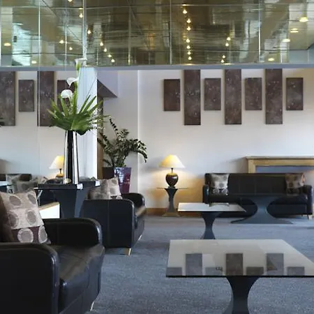 Thistle Hotel 4*